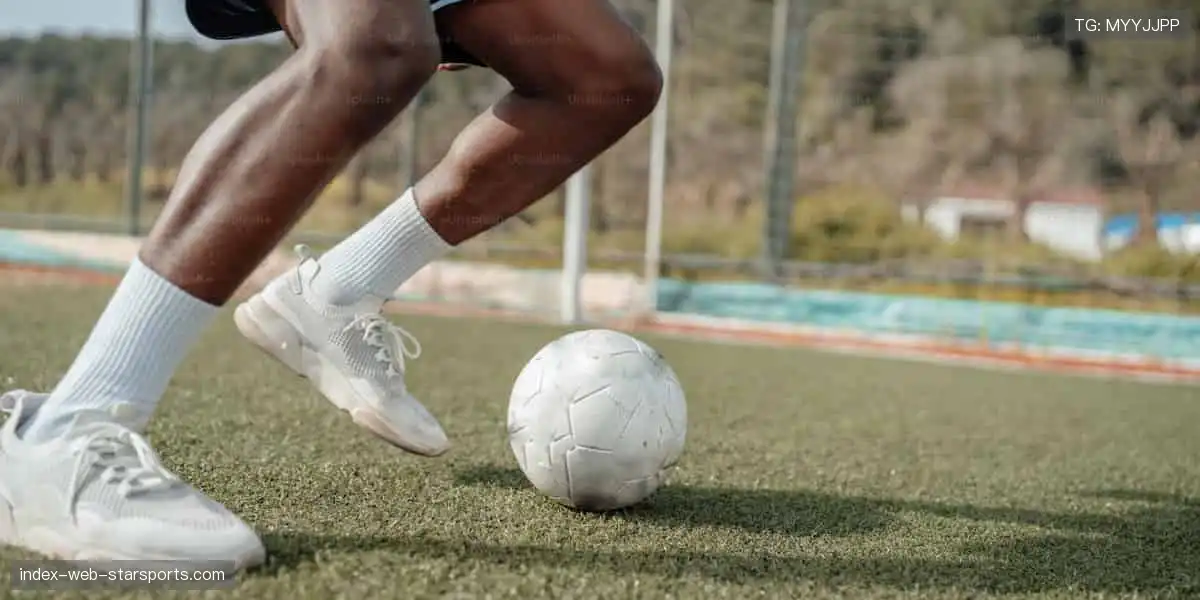 💥实时弹幕互动，与全球球迷共沸腾！⚽️